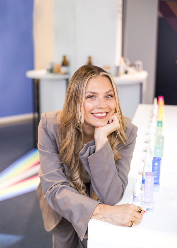 Caroline Kroll im Nø Cosmetics Store